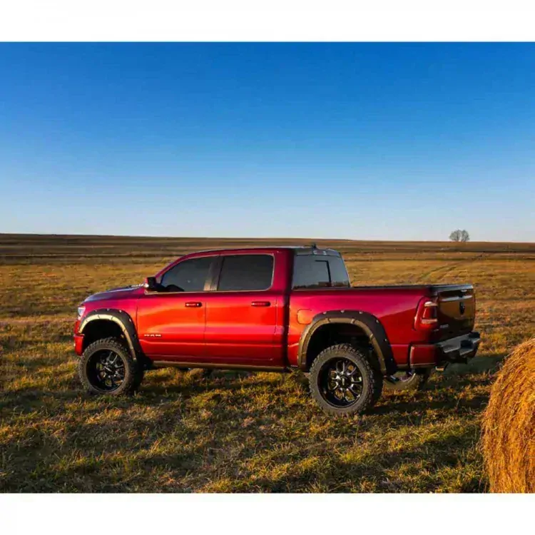 Lemy předního a zadního blatníku Rough Country Defender